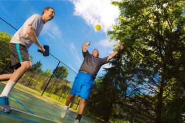 Can you play pickleball on a tennis court (and how)