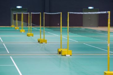 How Tall Is A Badminton Net (And The Net Dimensions)