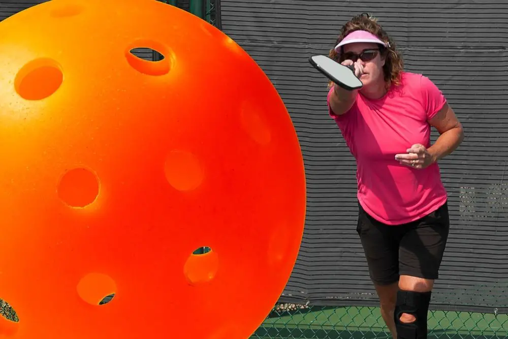 legal pickleball serve 