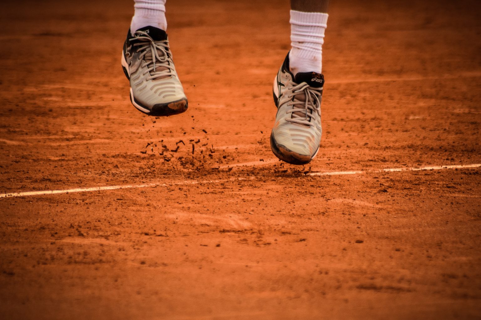 what-are-the-different-types-of-tennis-court-surfaces